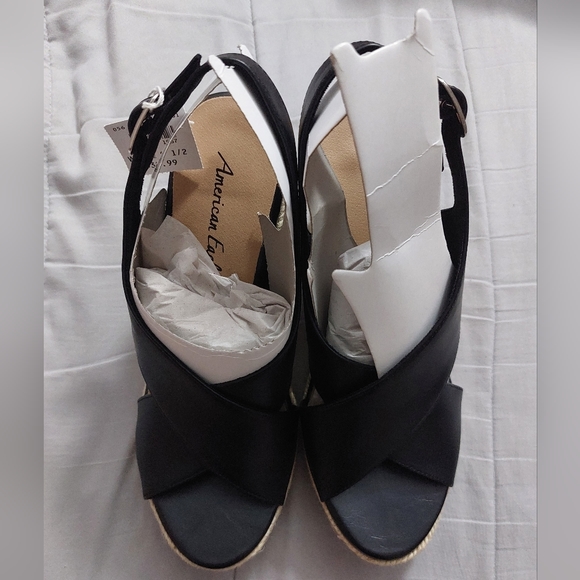 American Eagle Wedges - Picture 2 of 6